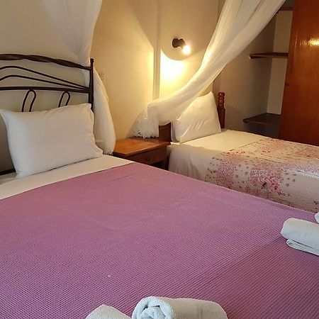Castello Bellos Studios Keri Ngoại thất bức ảnh