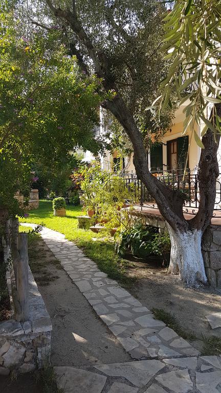 Castello Bellos Studios Keri Ngoại thất bức ảnh