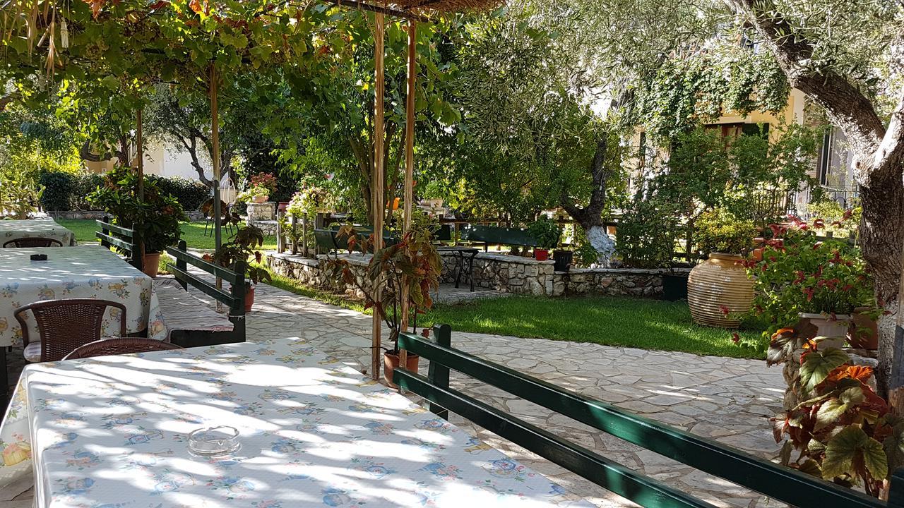 Castello Bellos Studios Keri Ngoại thất bức ảnh