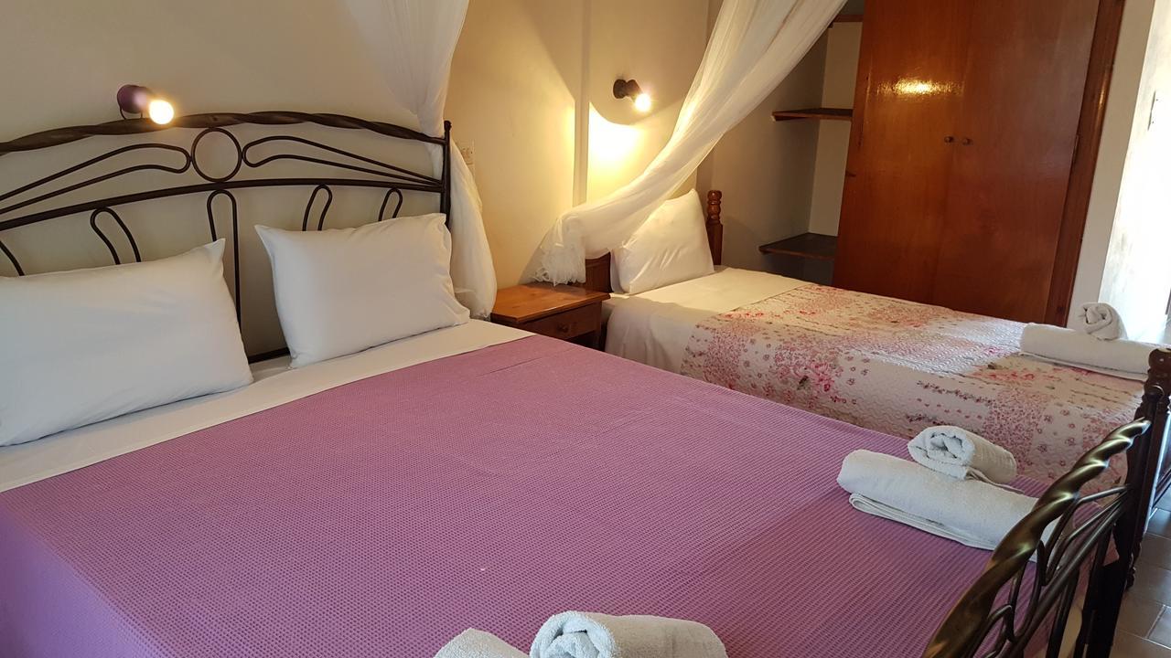Castello Bellos Studios Keri Ngoại thất bức ảnh
