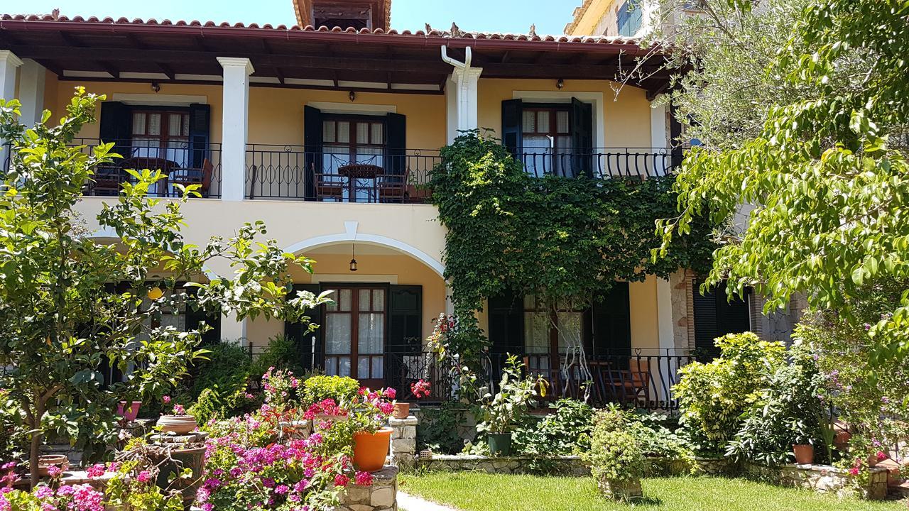 Castello Bellos Studios Keri Ngoại thất bức ảnh