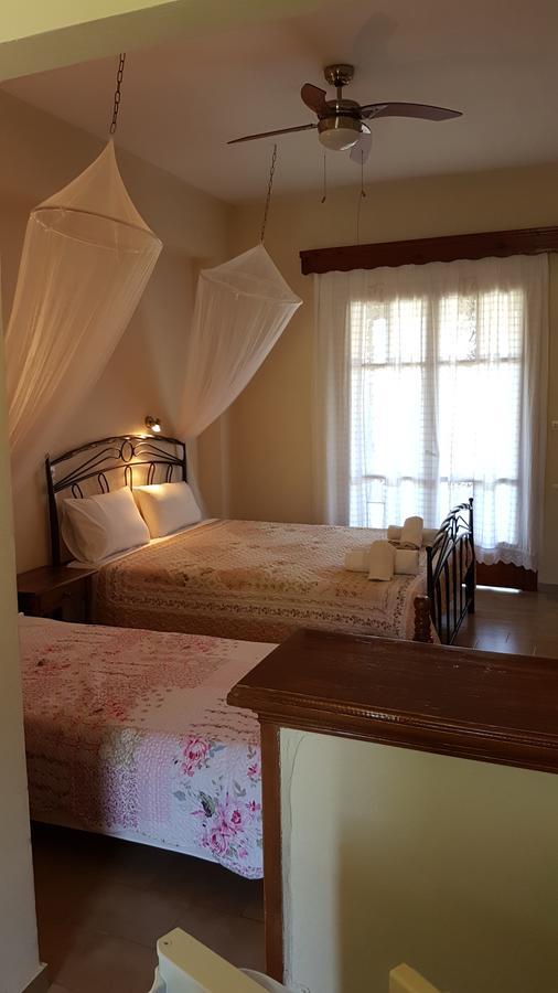 Castello Bellos Studios Keri Ngoại thất bức ảnh